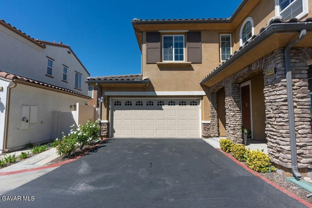20413 Janzer Ct - 5 bed 3 bath home in Santa Clarita