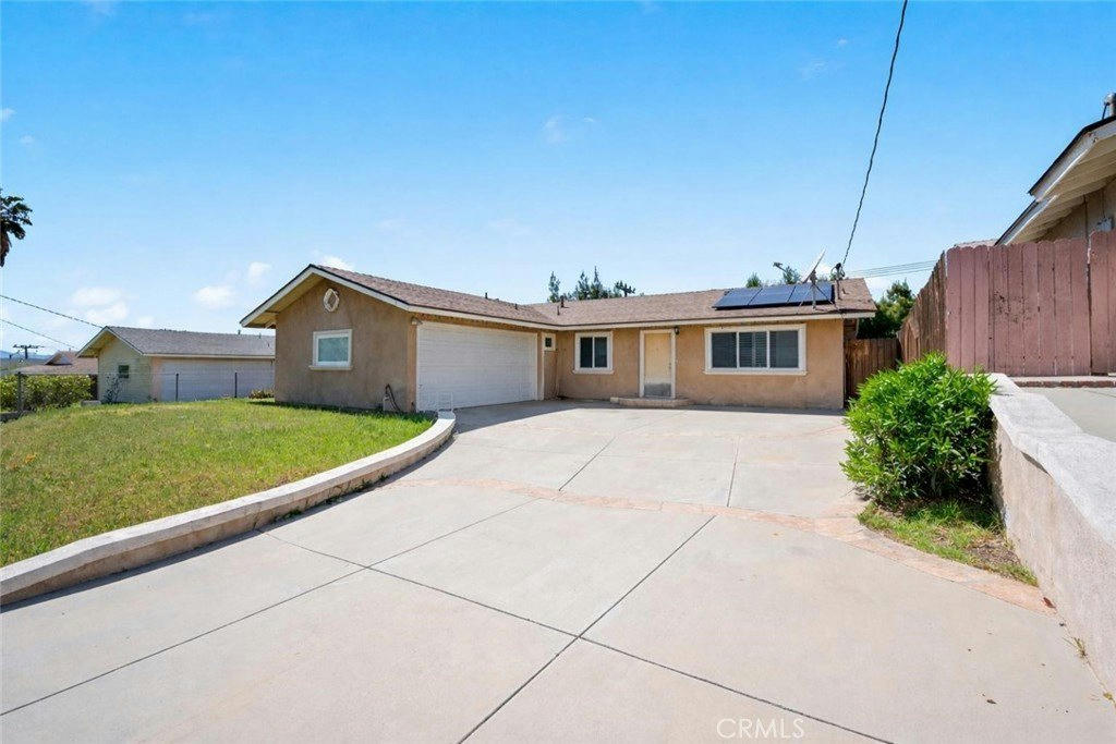 28215 Hot Springs Ave - 4 bed 2 bath home in Canyon Country