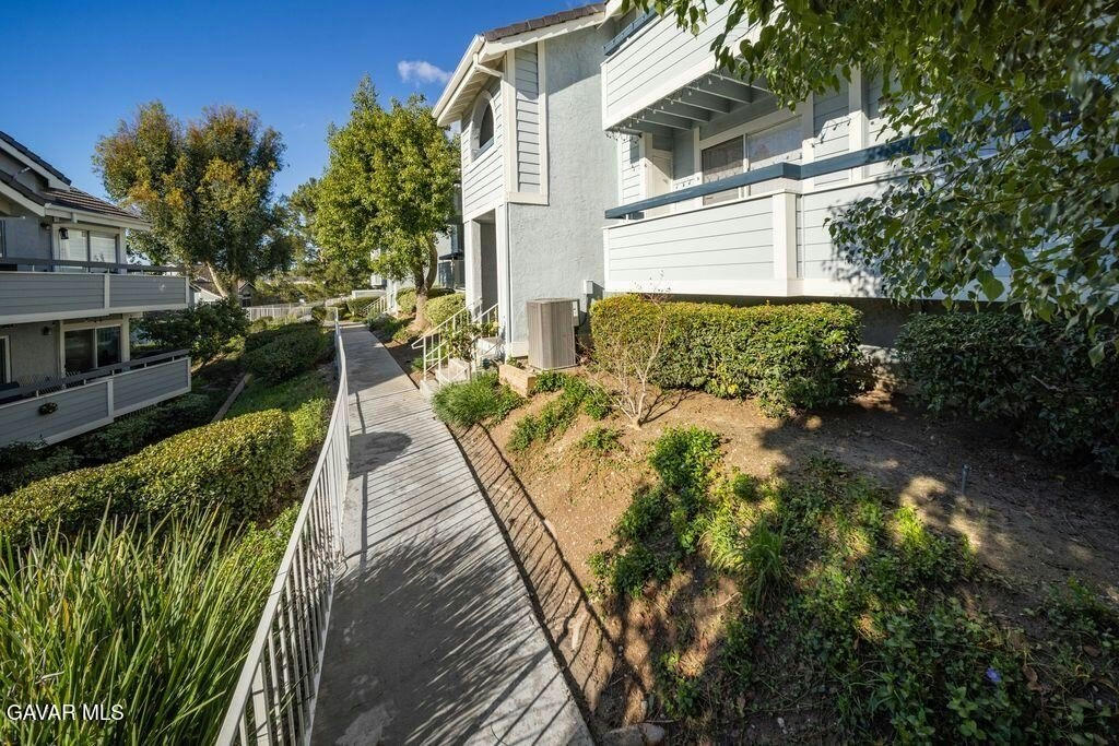 20345 Rue Crevier - 2 bed 2 bath home in Santa Clarita