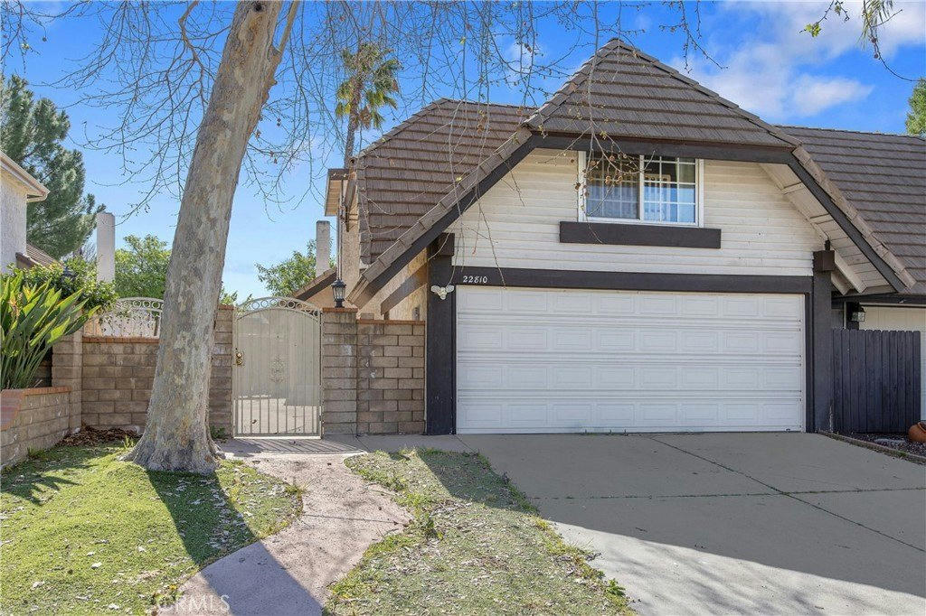 22810 Rio Chico Dr - 4 bed 3 bath home in Valencia