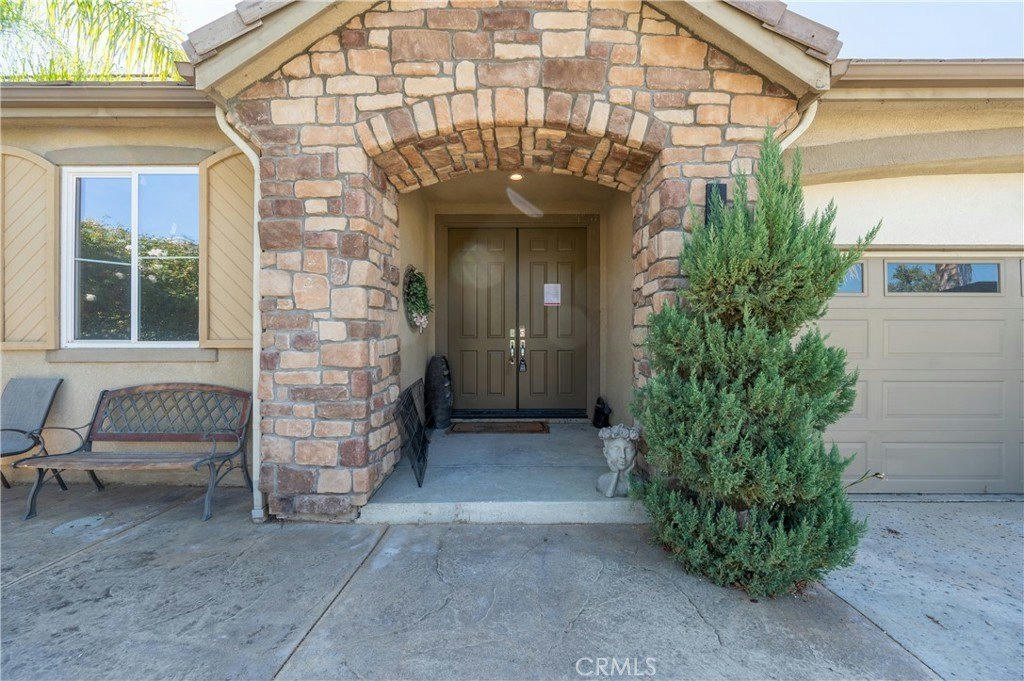 29276 Discovery Ridge Dr - 4 bed 3 bath home in Santa Clarita