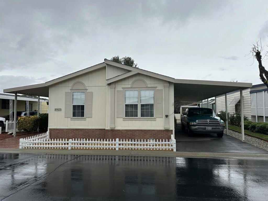 21423 Bramble Way - 3 bed 2 bath home in Saugus