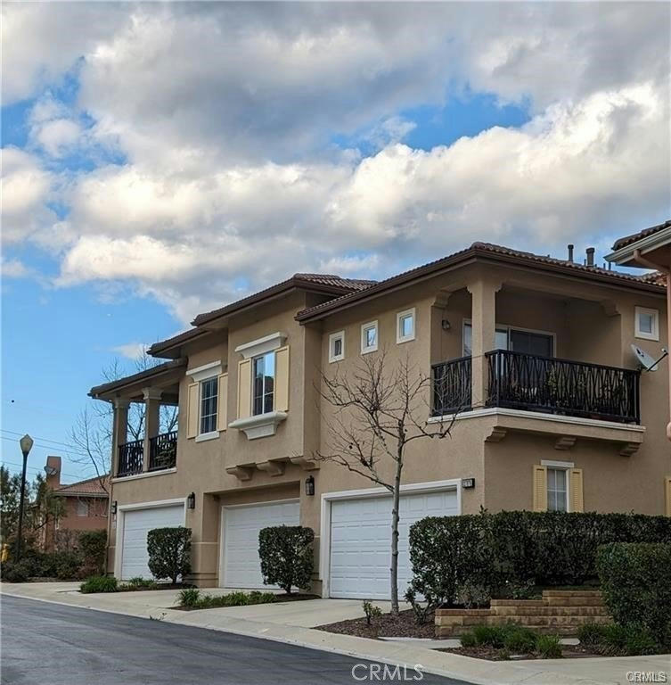 27976 Trillium Ln - 3 bed 3 bath home in Valencia