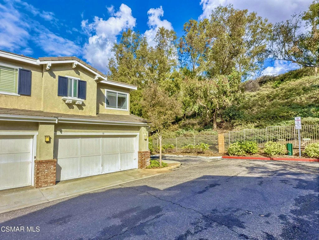 23605 Muir Trl - 2 bed 3 bath home in Valencia