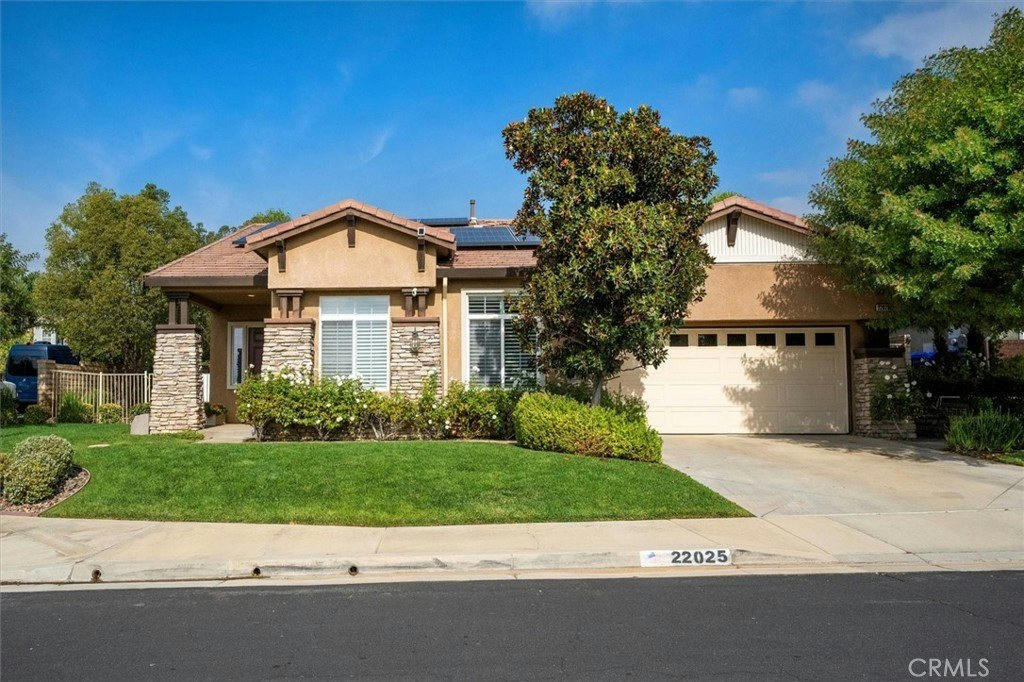 22025 Lytle Ct - 4 bed 2 bath home in Santa Clarita