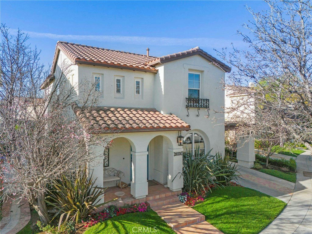 24134 Breton Ct - 4 bed 3 bath home in Valencia