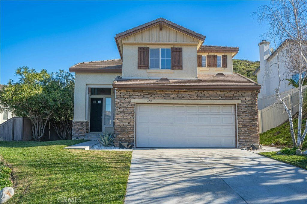 17913 Maplehurst Pl - 4 bed 3 bath home in Canyon Country