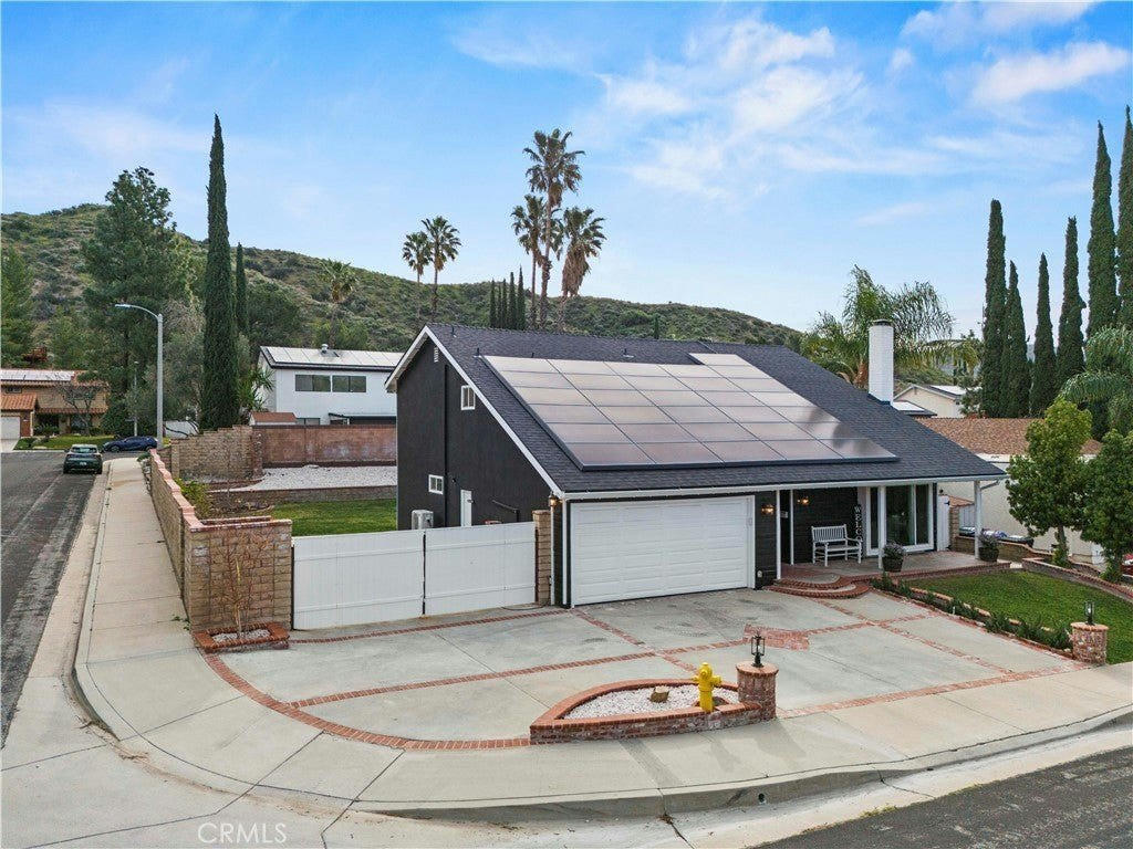 28972 Lotusgarden Dr - 4 bed 3 bath home in Canyon Country