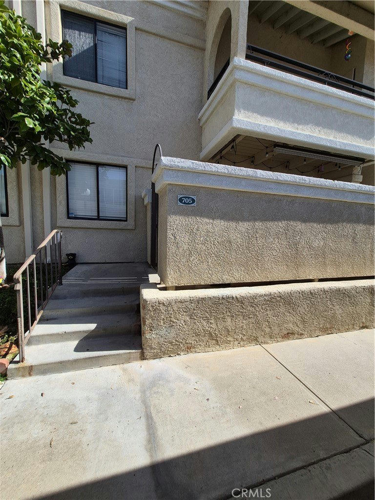 27236 Luther Dr - 1 bed 1 bath home in Canyon Country