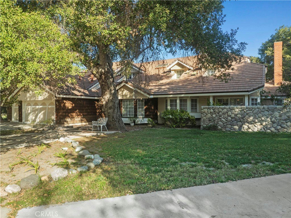 15669 Live Oak Springs Canyon Rd - 4 bed 5 bath home in Canyon Country