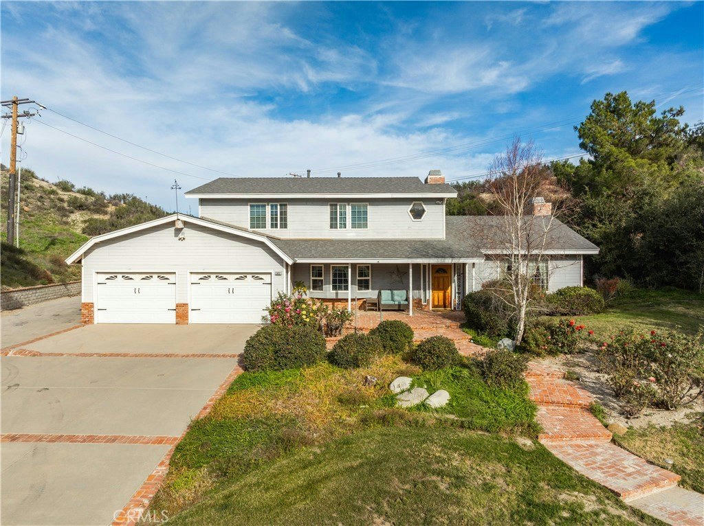 28132 Oak Spring Canyon Rd - 4 bed 3 bath home in Canyon Country