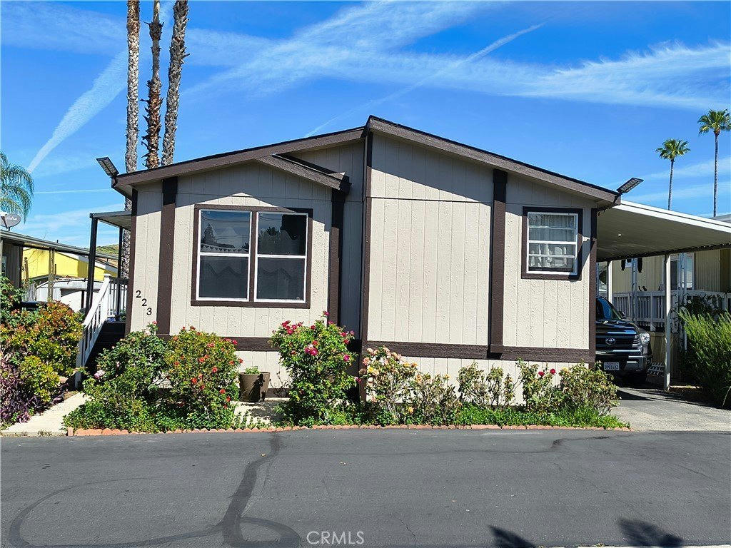 20401 Soledad Canyon Rd - 3 bed 2 bath home in Ca
