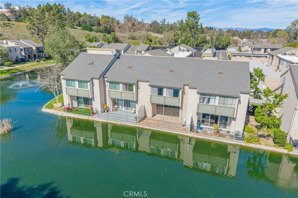 24430 Nicklaus Dr - 3 bed 3 bath home in Valencia