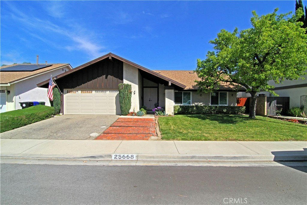 25668 Fedala Rd - 3 bed 2 bath home in Valencia