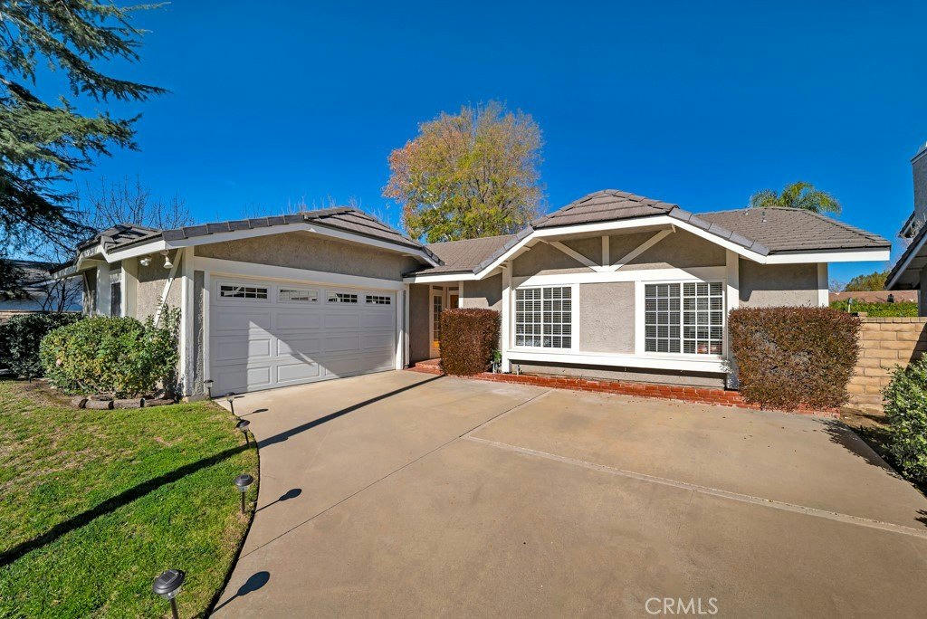 23549 Via Plata - 4 bed 2 bath home in Valencia