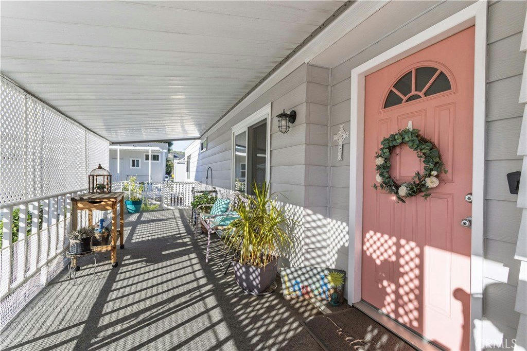 21315 Jimpson Way - 2 bed 2 bath home in Canyon Country