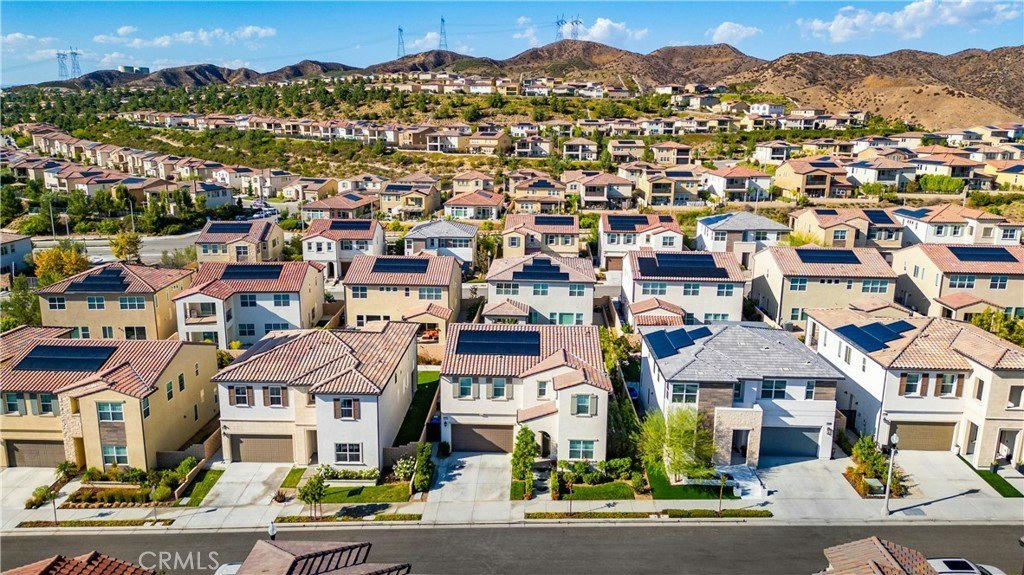 19127 Malabar St - 5 bed 4 bath home in Santa Clarita
