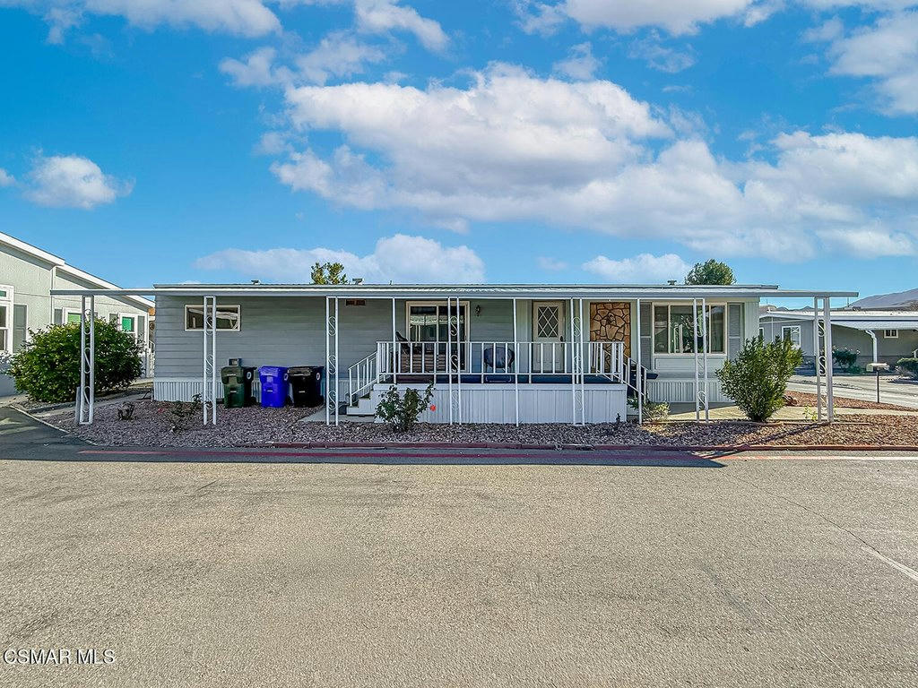 27361 Sierra Hwy - 2 bed 2 bath home in Canyon Country