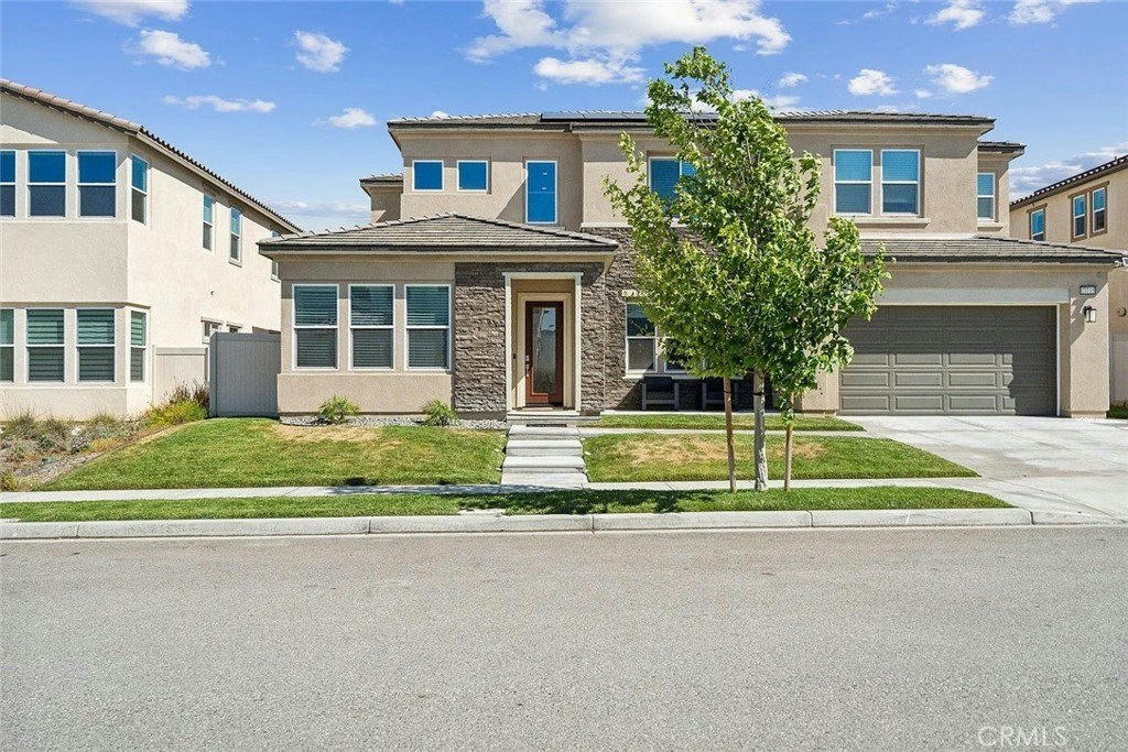 17715 Hillside Way - 4 bed 4 bath home in Canyon Country
