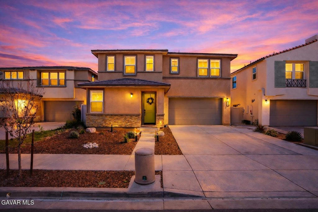 18153 Meridian Ln - 4 bed 3 bath home in Santa Clarita